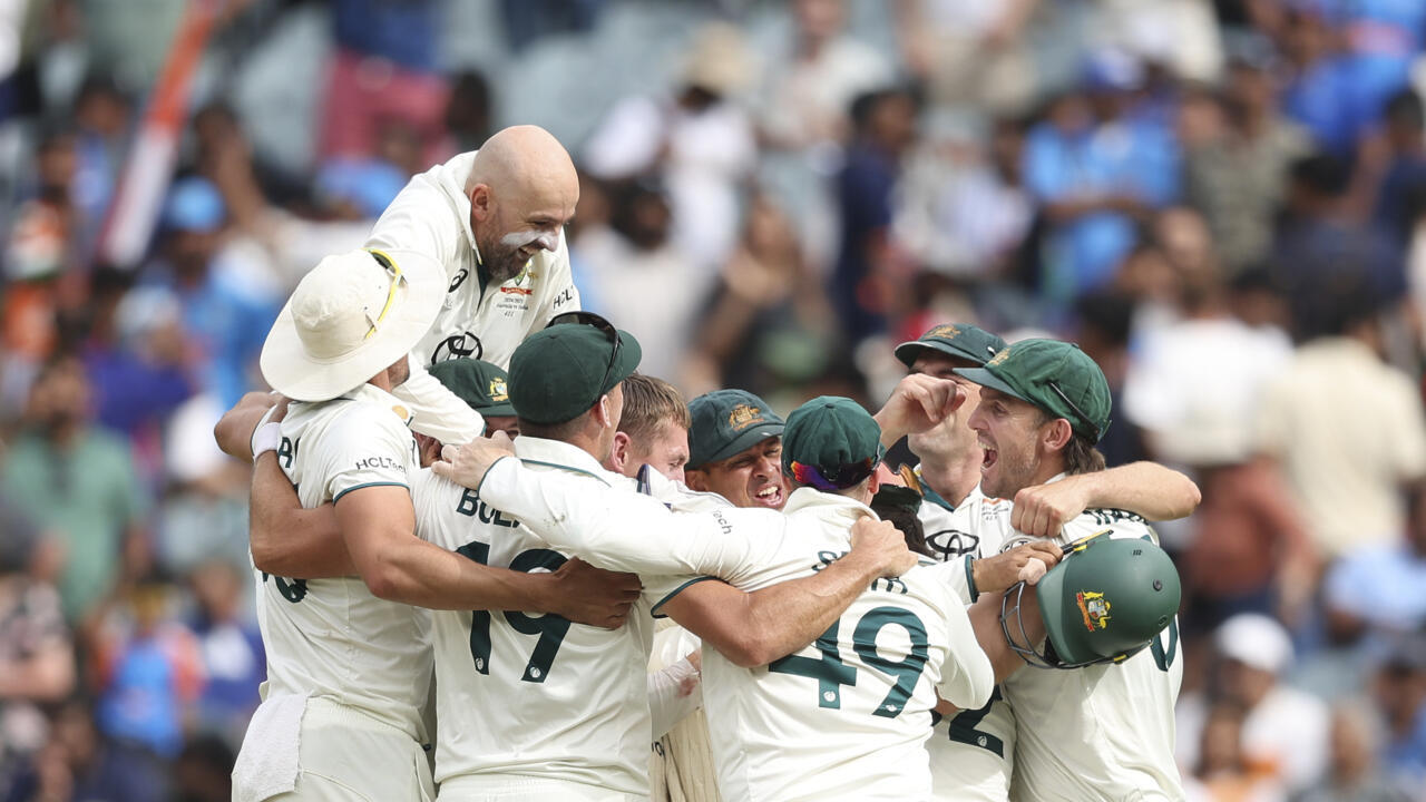 Australia win Test thriller to lead series after late India collapse