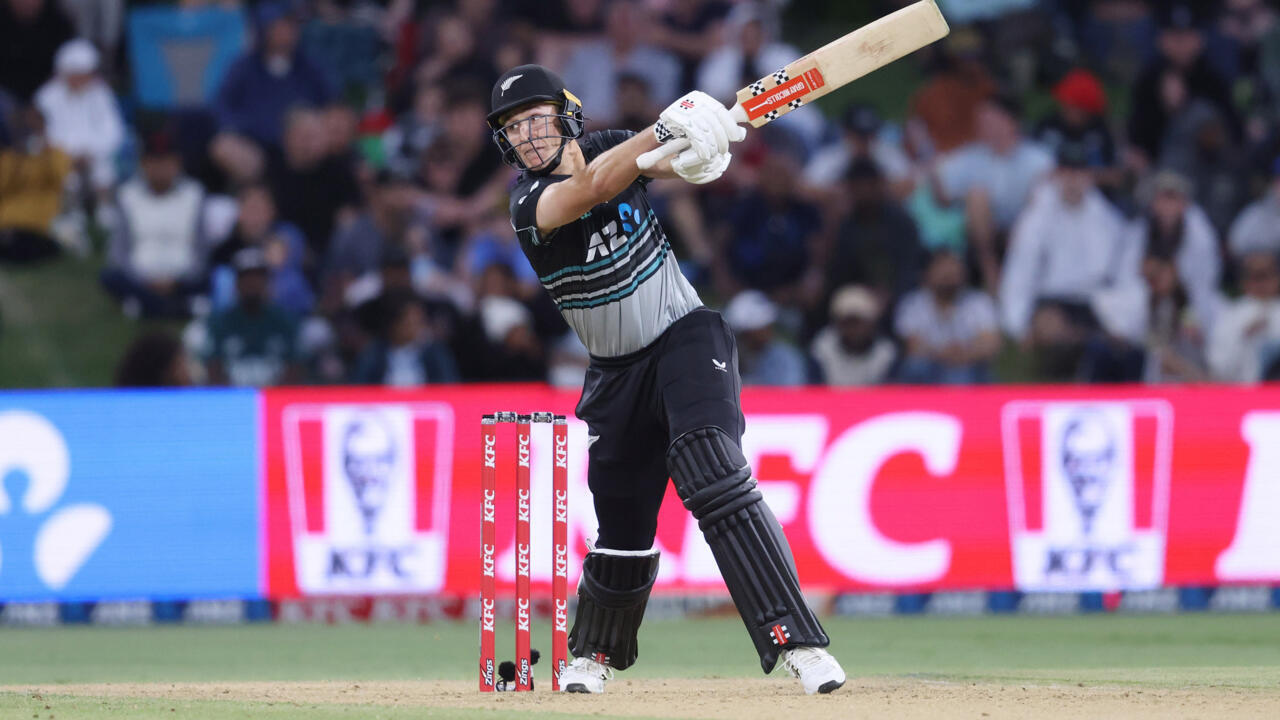 Duffy, Hay heroics secure T20 series for New Zealand over Sri Lanka