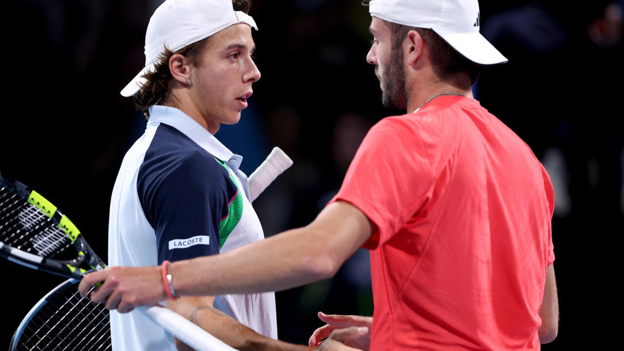 Noisy racket on Australian Open 'party court' forces match move